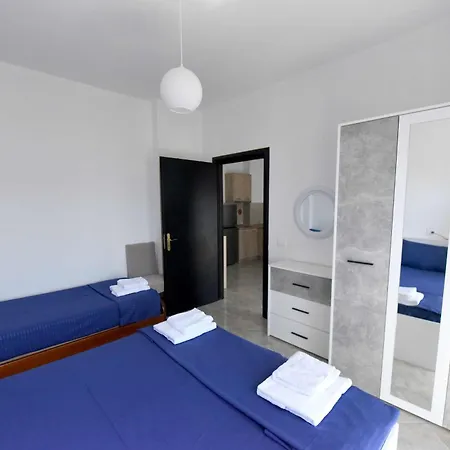 Nomadeblu Durrës